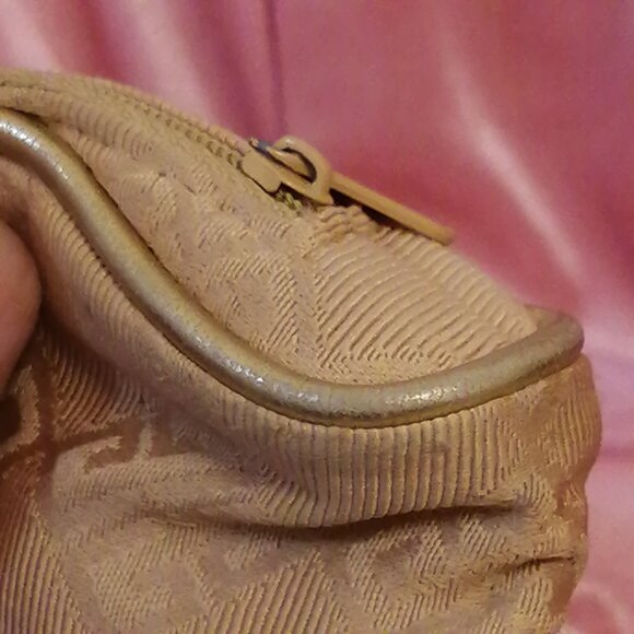 Set of 2 Vintage Givenchy Travel/Cosmetics Bags - Picture 14 of 15